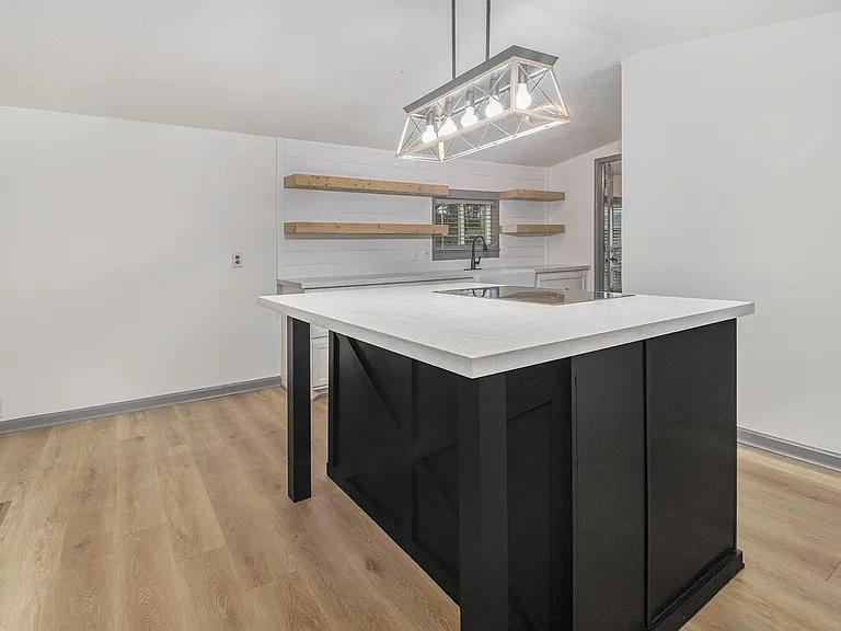 6506 N Martin Luther King Ave — Photo 9