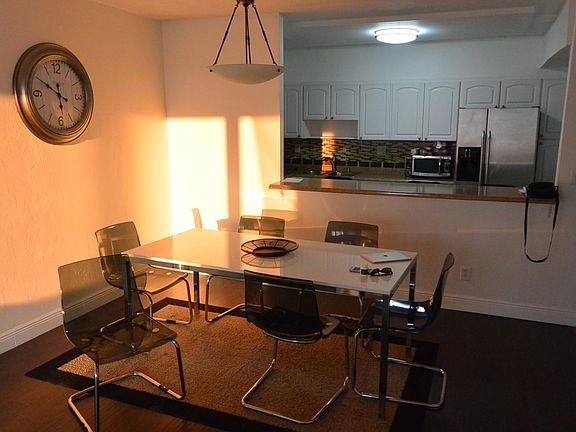 5th image of 19390 Collins Ave #U416