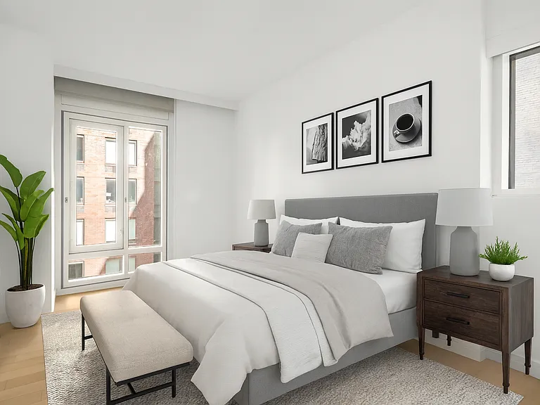 555 W 43rd St #7R — Photo 6