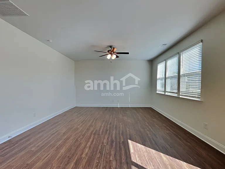 157 Larragan Dr — Photo 10