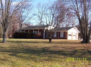128 Victoria Ct, Lenoir, NC 28645
