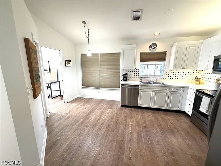 3740 Fieldstone Blvd #104 — Photo 9