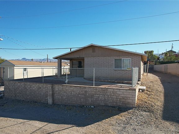 2nd image of 220 PALM Avenue