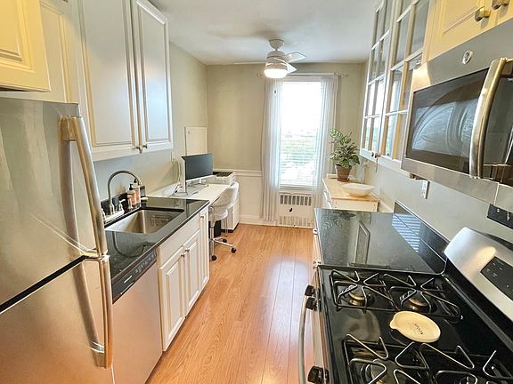 4th image of 21 Fairview Ave APT 718