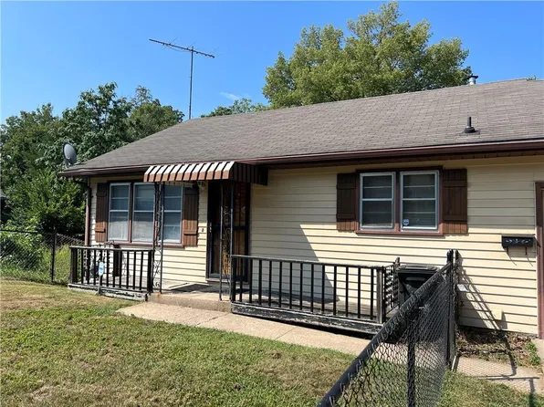 82 S 15th St, Kansas City, KS 66102