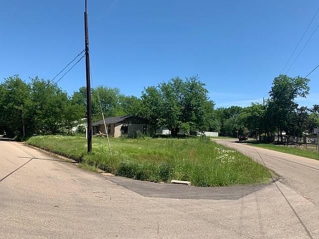 1st image of 420 Park St W
