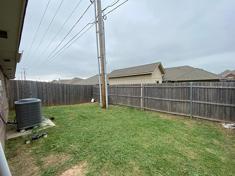 1407 Macalpine St — Photo 19