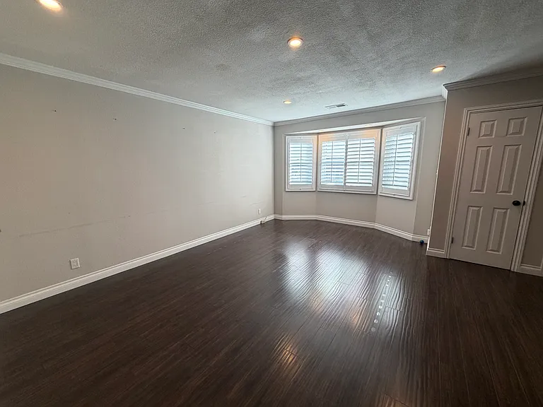 18456 Milmar Blvd — Photo 4