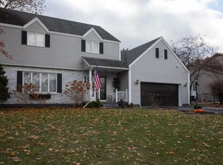 19 Trafalgar Dr, Plattsburgh, NY 12901