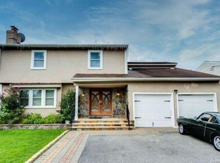 62 Muttontown Rd, Syosset, NY 11791