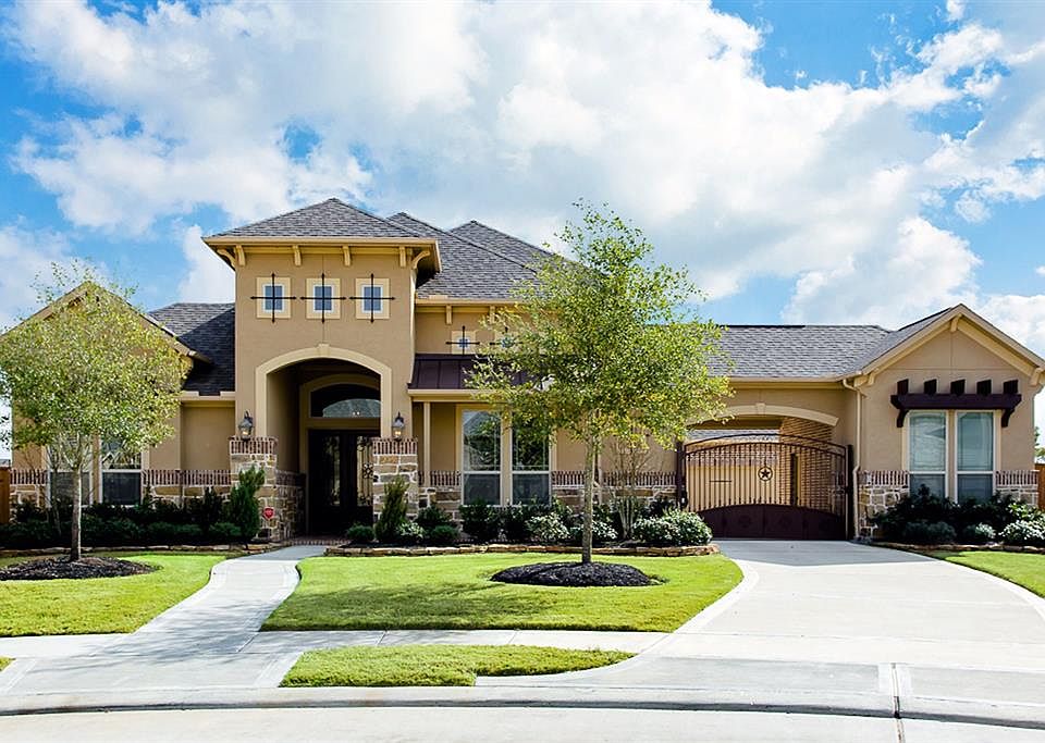 1st image of 11406 Lazarro Ln