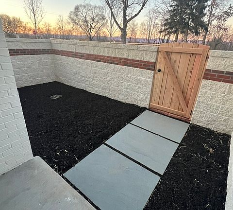 Front patio/outdoor living space