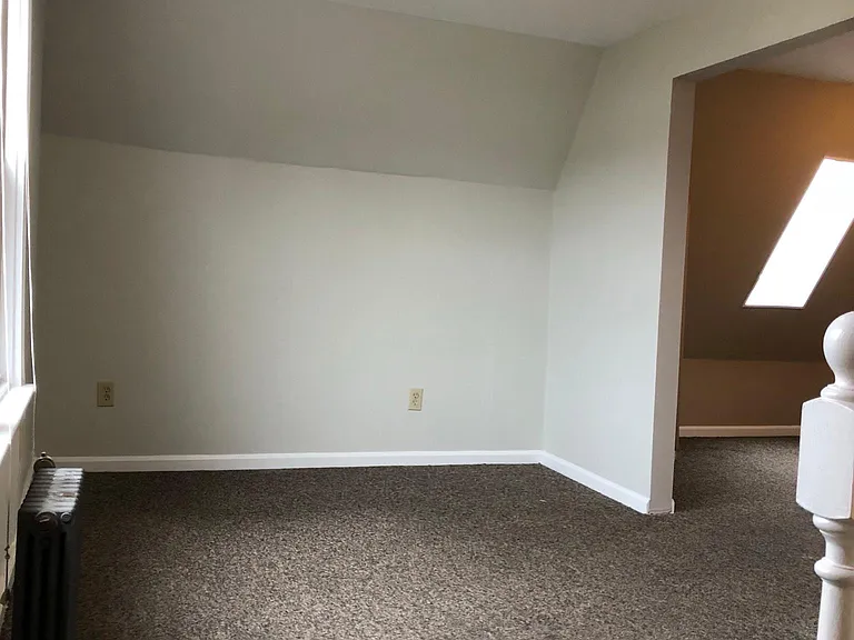 529 Forest St #3 — Photo 6