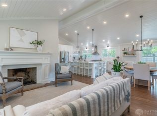 264 Castle Dr, Dayton, OH 45429