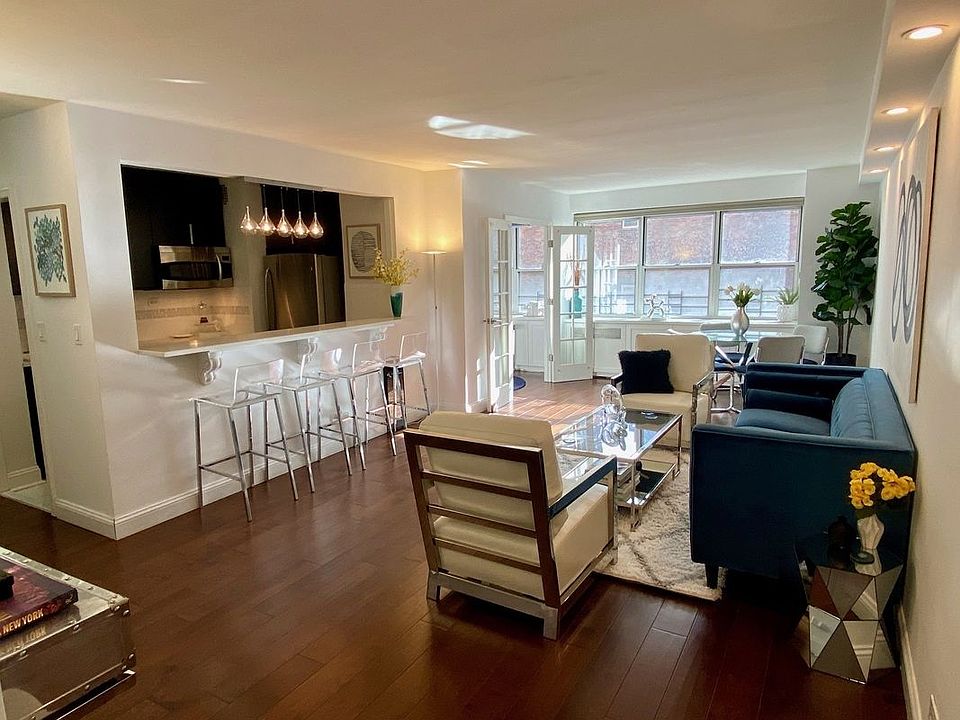 1st image of 300 E 71st St APT 5-A