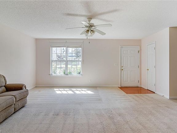 5th image of 2795 Green Crest Ct