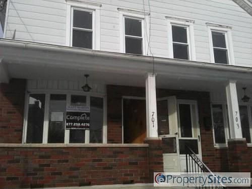 2nd image of 701 3rd St