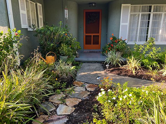 4th image of 2216 Hibiscus St