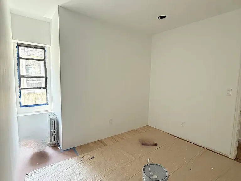 515 8th St #4L — Photo 9