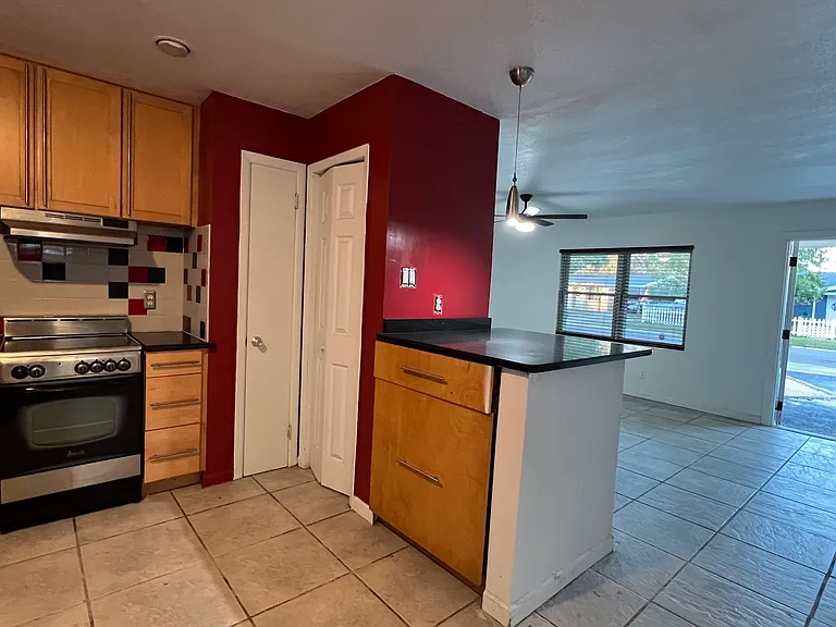 4006 W Land Ave — Photo 3
