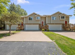 3004 3rd St #10, Moline, IL 61265