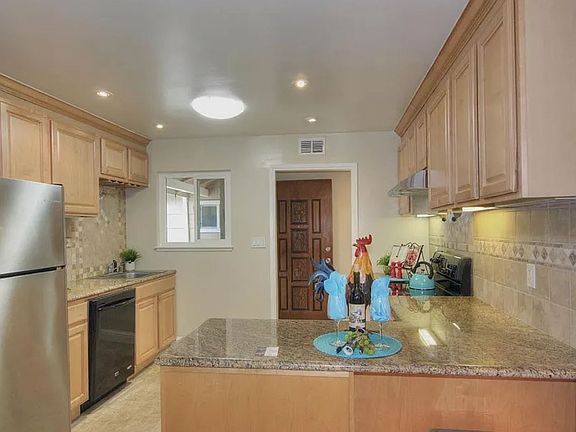 2nd image of 1122 Park Brook Ct