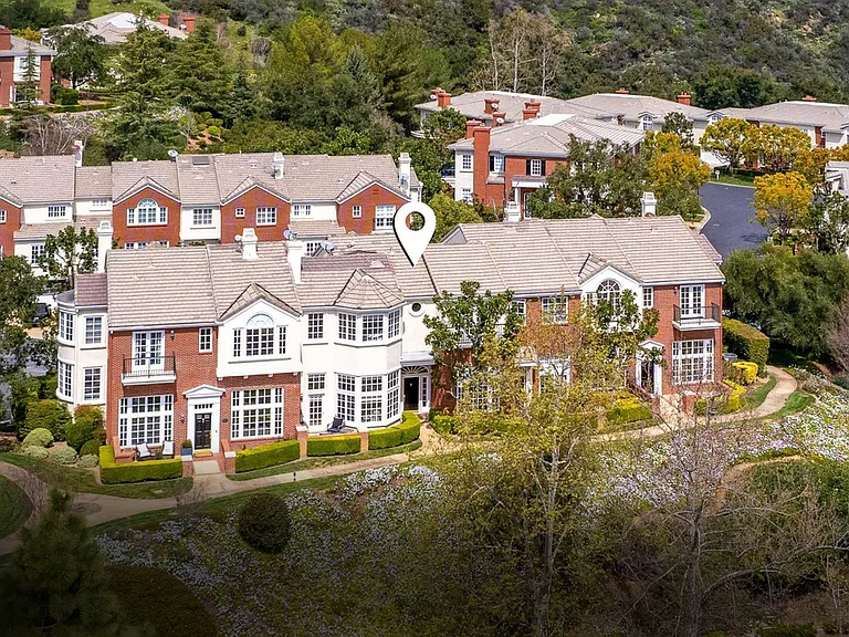 Image Disclaimer:
Certain images used in this listing are digital renderings or virtually staged and are intended to illustrate potential use of the space. These images may not represent the exact current condition of the property. The property is leased