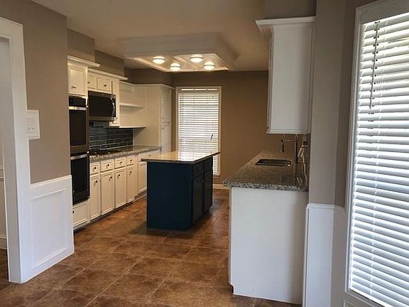 5th image of 6903 Middlefield Dr