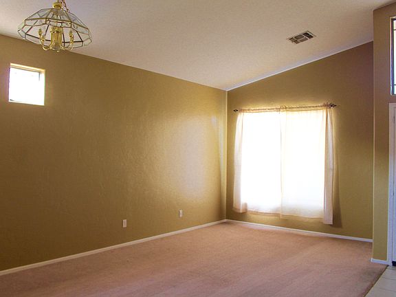 3rd image of 2437 N Creek Vista Dr