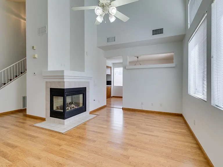 2760 Saigon Dr — Photo 32