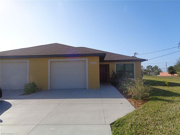 2nd image of 906 SW 39th Ter