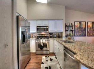 342 102nd Ave SE, Bellevue, WA 98004