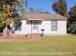 8913 Woodcastle Dr, Dallas, TX 75217