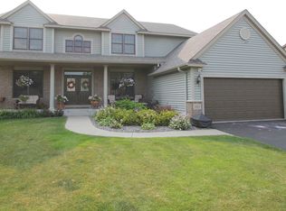 10803 Hawthorn Trl, Woodbury, MN 55129