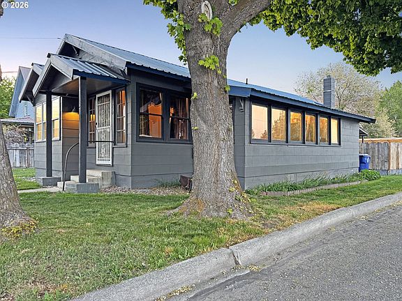 3rd image of 710 Valley Ave