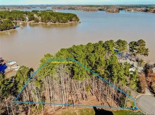 2475 Penngate Dr, Sherrills Ford, NC 28673