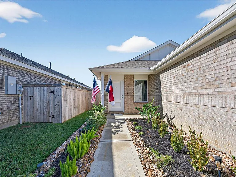 28923 Great Canyon Dr — Photo 3