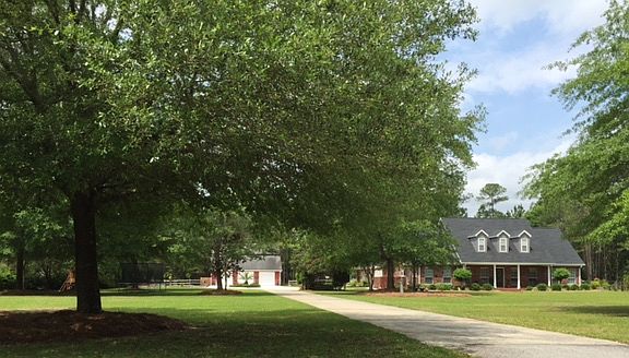 4th image of 119 Barrington Dr