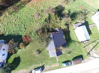 336 Kanawha View Rd, Red House, WV 25168