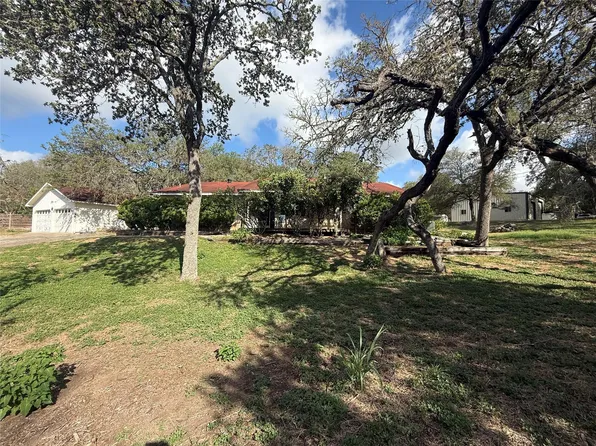 900 Dove Dr, Manchaca, TX 78652