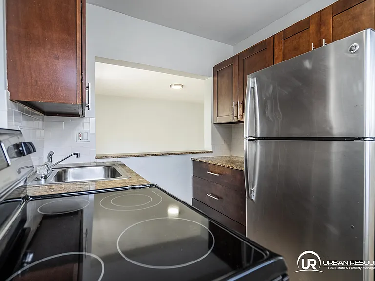 7931 East Dr #201 — Photo 16