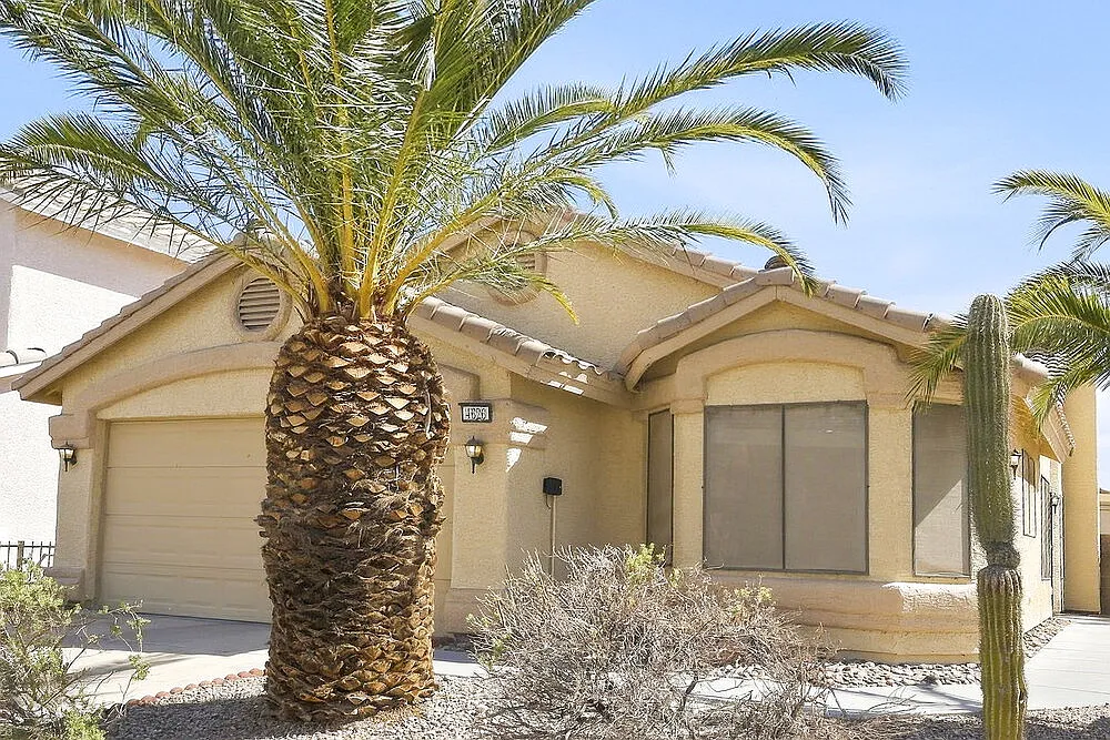 3 bed, 2.0 bath, 1557 sqft, $2,245 — Photo 3