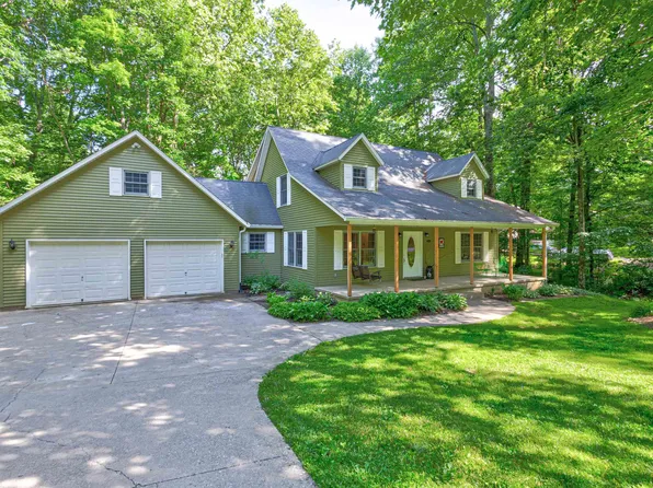 438 Smiths Rd, Mitchell, IN 47446