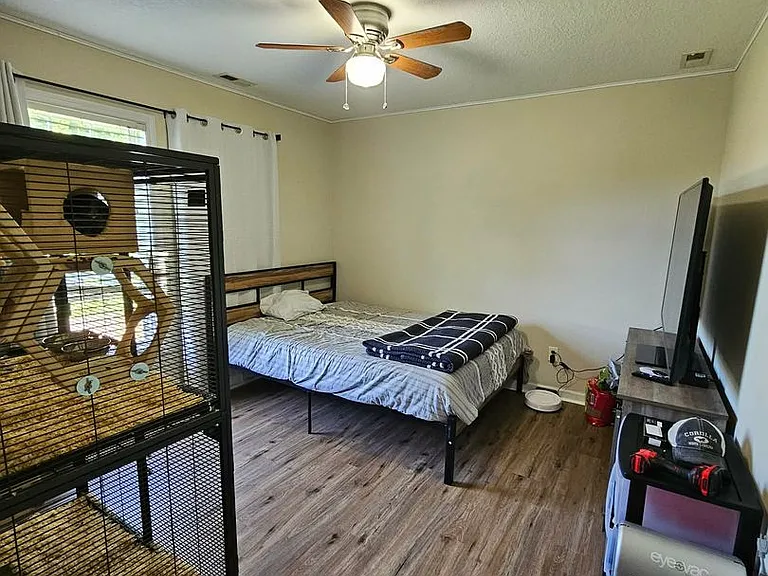 111 Casey Ct — Photo 22