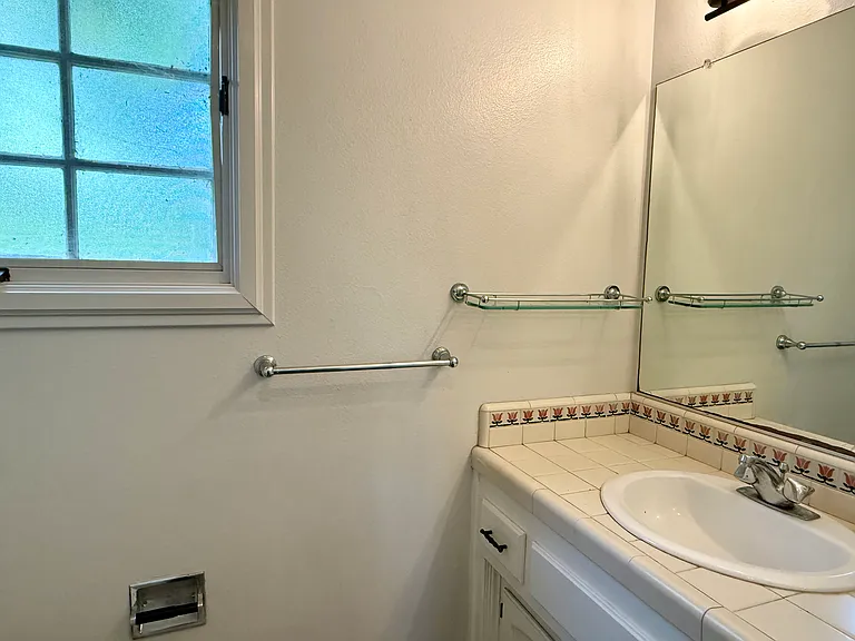 2224 Alamo Pintado Ave — Photo 12