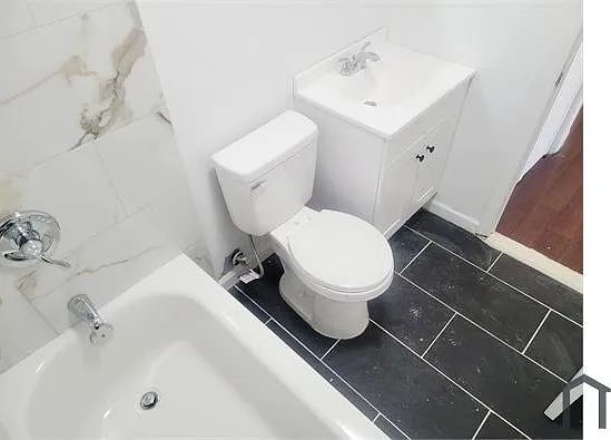 3 bed, 1274 sqft, $2,650 — Photo 3