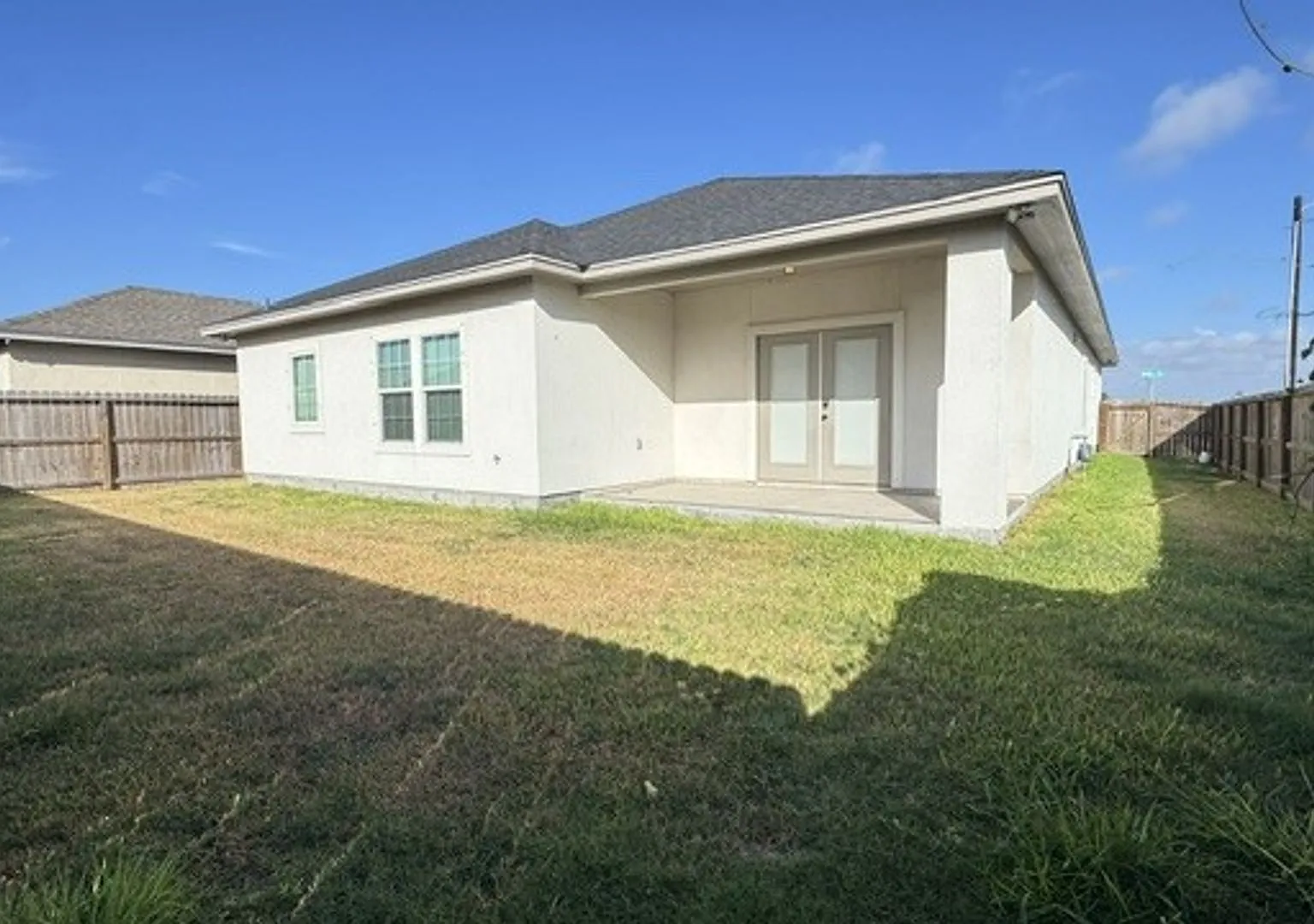 Spacious New Built 4 Bd 2.5 Bth — Photo 4