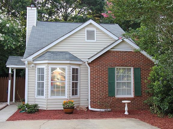 2nd image of 1900 Brittania Cir