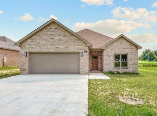 1800 N Oak St, Brookland, AR 72417