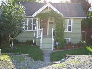 8517 17th Ave NW (Crown Hill)